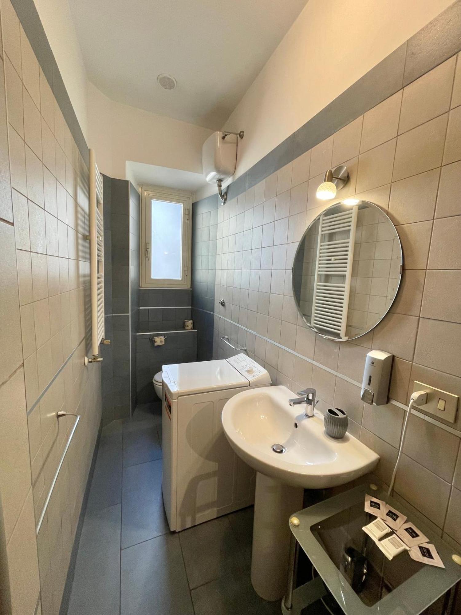 Aurora House - Accogliente A Barberini Rom